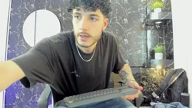 Rafael_Mendezz from StripChat