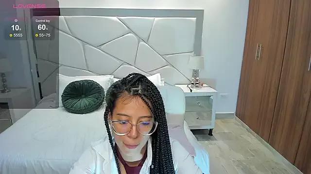 raven_stonee from StripChat is Freechat