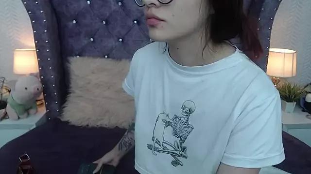 RavenLove_ from StripChat is Freechat