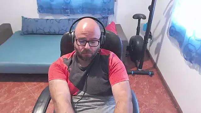 Photos of ravingr4d4 from StripChat is Freechat