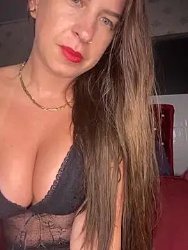 Rebecarosadinha from StripChat
