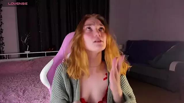 ReddHotPipper from StripChat
