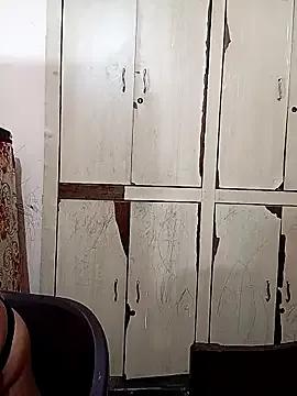reemacouple007 from StripChat is Freechat