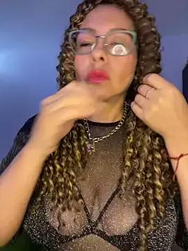 Renata-Sexy from StripChat is Freechat