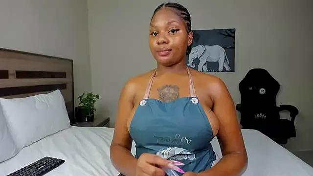 Renee-18 from StripChat
