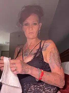 renegade_vyxxen from StripChat