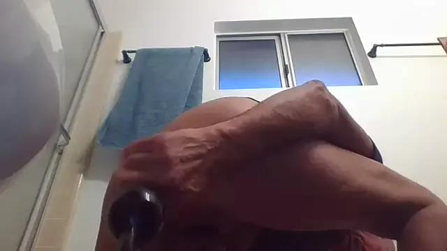 RightSized62 from StripChat is Freechat