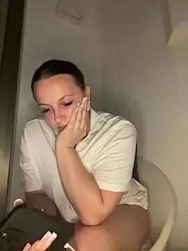 riri_bstvx from StripChat