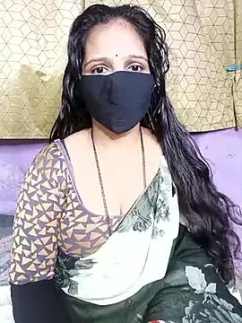Rising_Smiler from StripChat