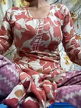 Ritika_ranii from StripChat