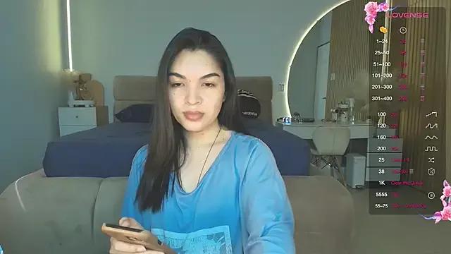 Rogueblaze from StripChat is Freechat