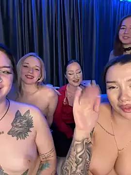 Girls: try live performances with matured performers, from dancing to quirks, in a variety of beautiful sex cams.
