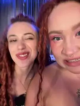 RollingGirlzzz from StripChat