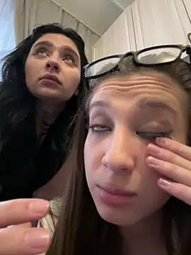 RollingGirlzzz from StripChat