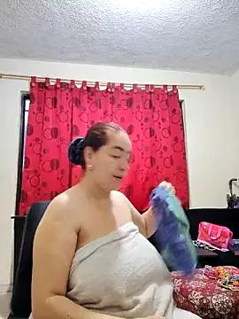 rosahills from StripChat is Freechat