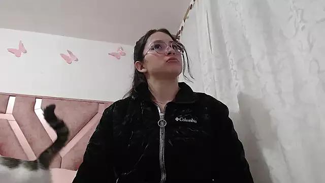 Rosaline_Baker from StripChat is Freechat