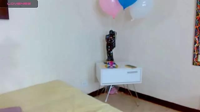 Girls: try live performances with matured performers, from dancing to quirks, in a variety of beautiful sex cams.