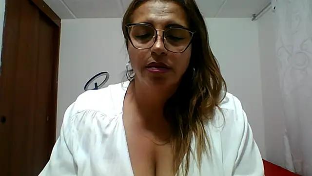 RossanaLionheart from StripChat
