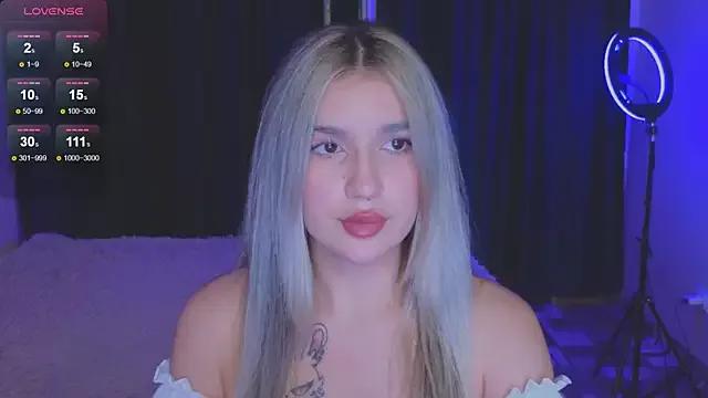 Girls: try live performances with matured performers, from dancing to quirks, in a variety of beautiful sex cams.