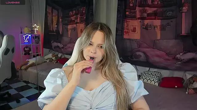 RubyLittle from StripChat is Freechat