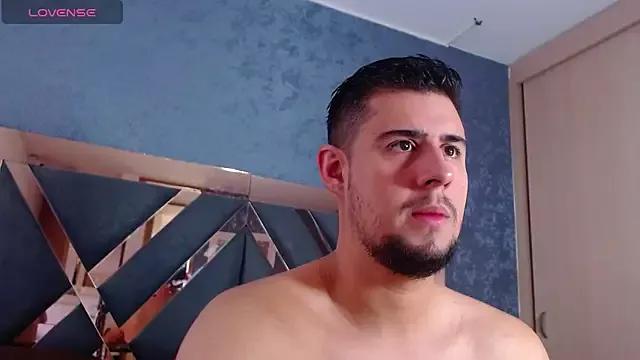 ryan_evanss from StripChat is Freechat