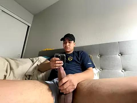 Ryan_Garcia_ from StripChat is Freechat