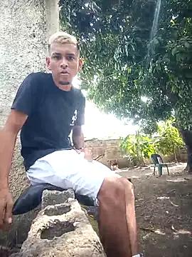ryan_hotdirty from StripChat is Freechat