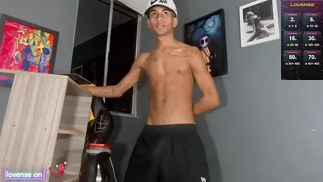 RyanScot4 from StripChat is Freechat