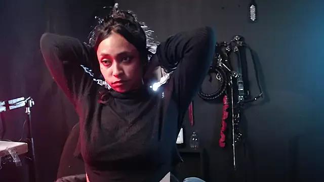 SabaTheCourtesan from StripChat