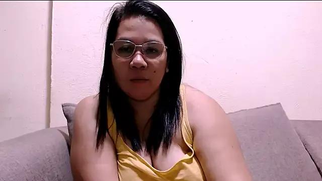Saint_flowerxxx from StripChat is Freechat