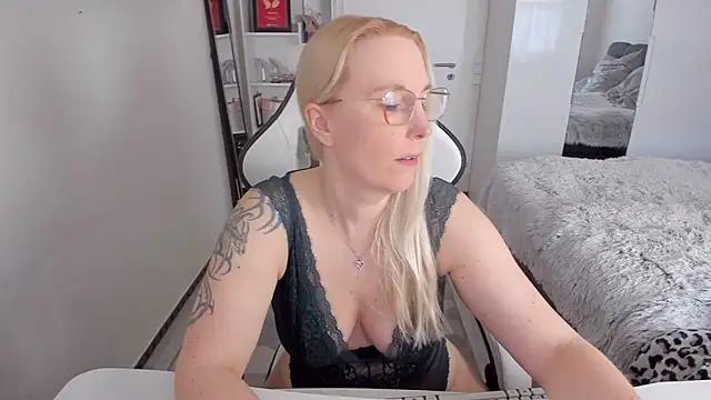Sally_Secret from StripChat