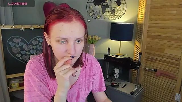 SallyFishery from StripChat