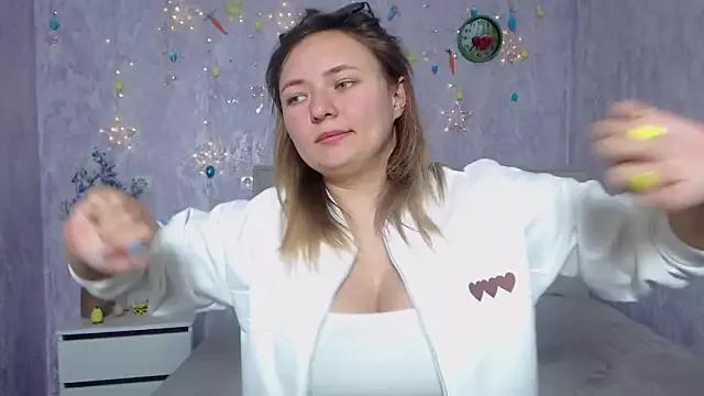 SallyVerda from StripChat