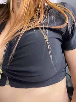Samantha_bigboobs from StripChat