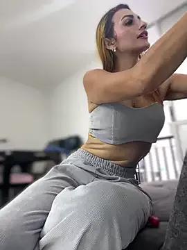 Samantha_bigboobs from StripChat