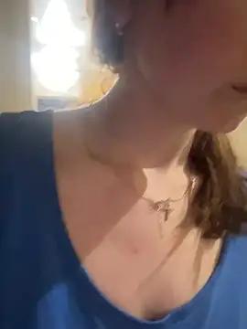 Samantha_XKiss from StripChat