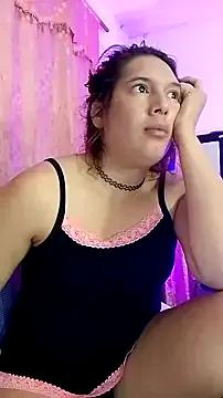 samanthaa_hot_ from StripChat is Freechat