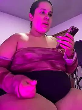SamanthaDiamonds_ from StripChat is Freechat