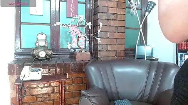 samara_selene from StripChat is Freechat