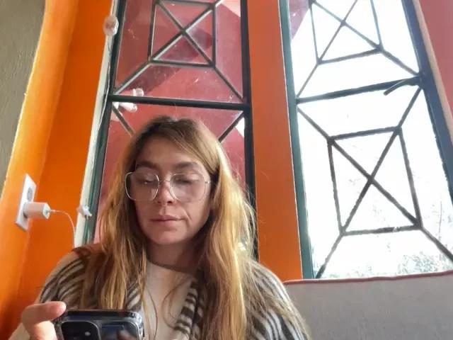 SamaraNight on StripChat 