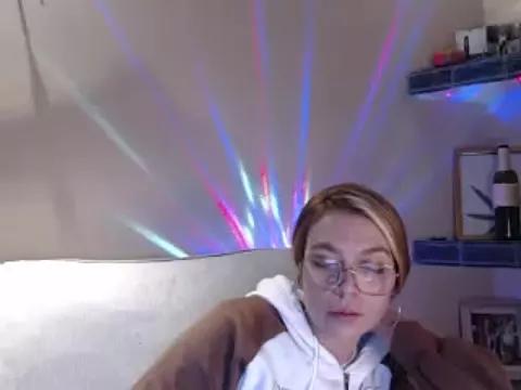 SamaraNight on StripChat 