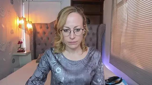 SammySanders from StripChat is Freechat
