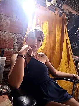 samy-blonde from StripChat is Freechat