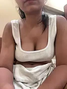 Sanaya_7 from StripChat
