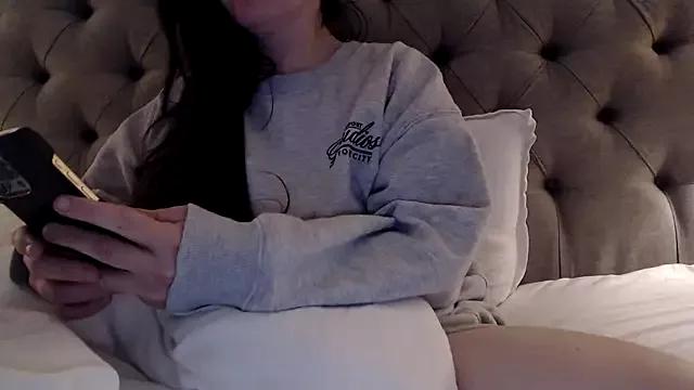 Sandysecret from StripChat is Freechat