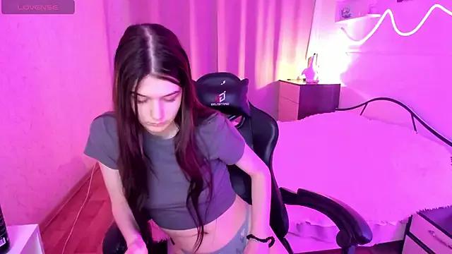 SapphireSiren from StripChat