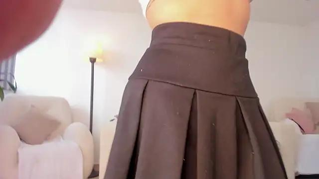 sara_cruz011 from StripChat