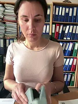 Sara_darling from StripChat