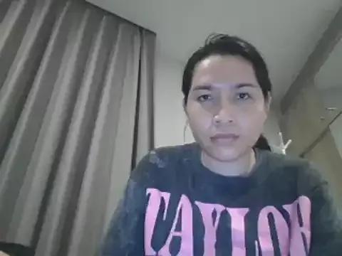 sara_kimoo from StripChat