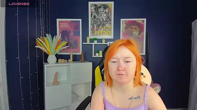 Sara_Robinson from StripChat
